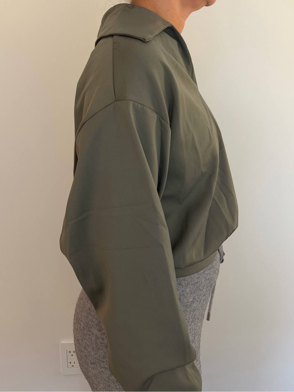 OYSHO Collared Pullover - Picture 2 of 7